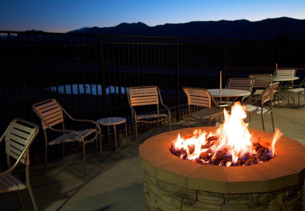Hotel Fairfield And By Marriott Colorado Springs North Air Force Academy