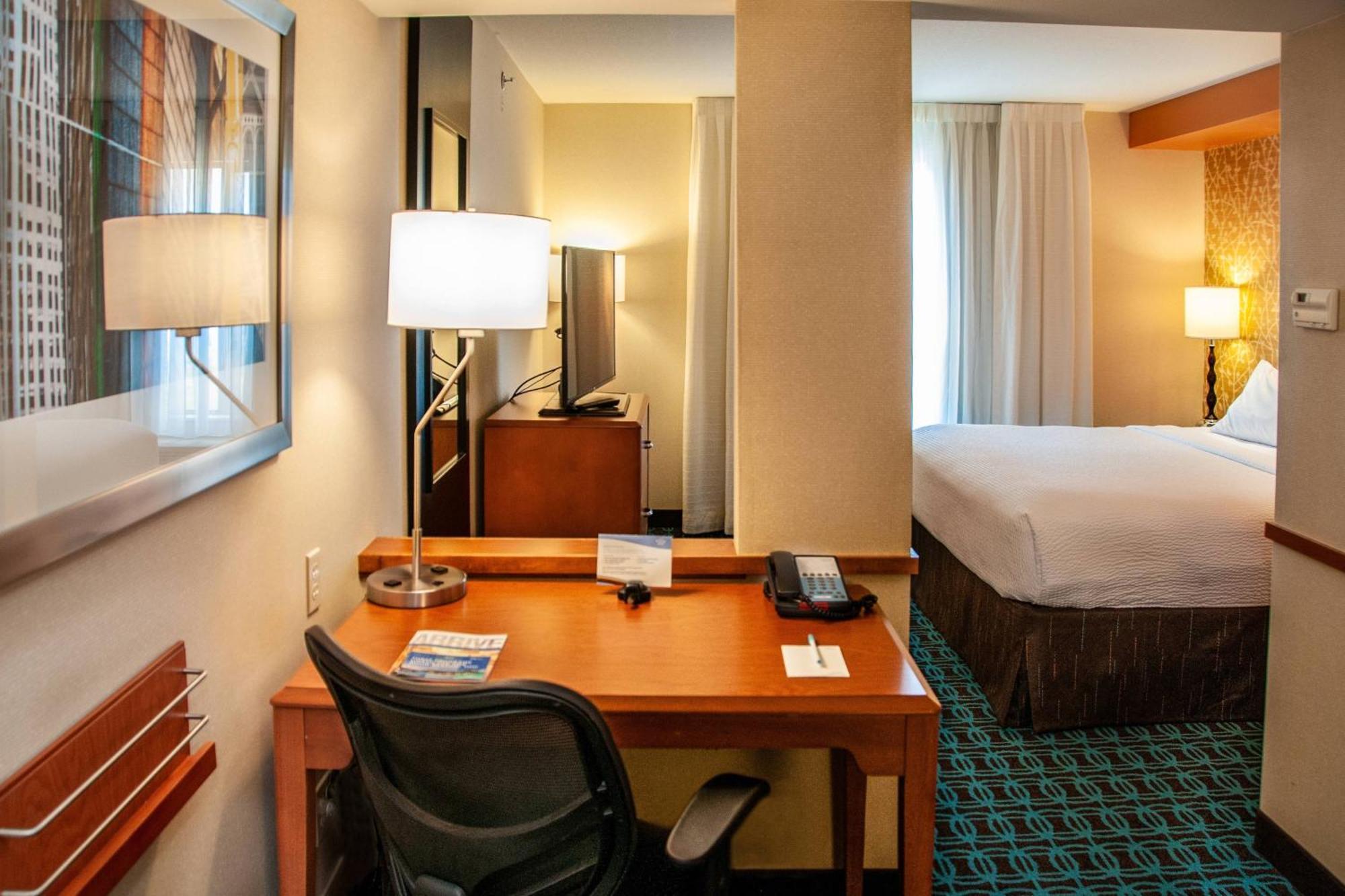 Fairfield And By Marriott Colorado Springs North Air Force Academy Hotel 3*
