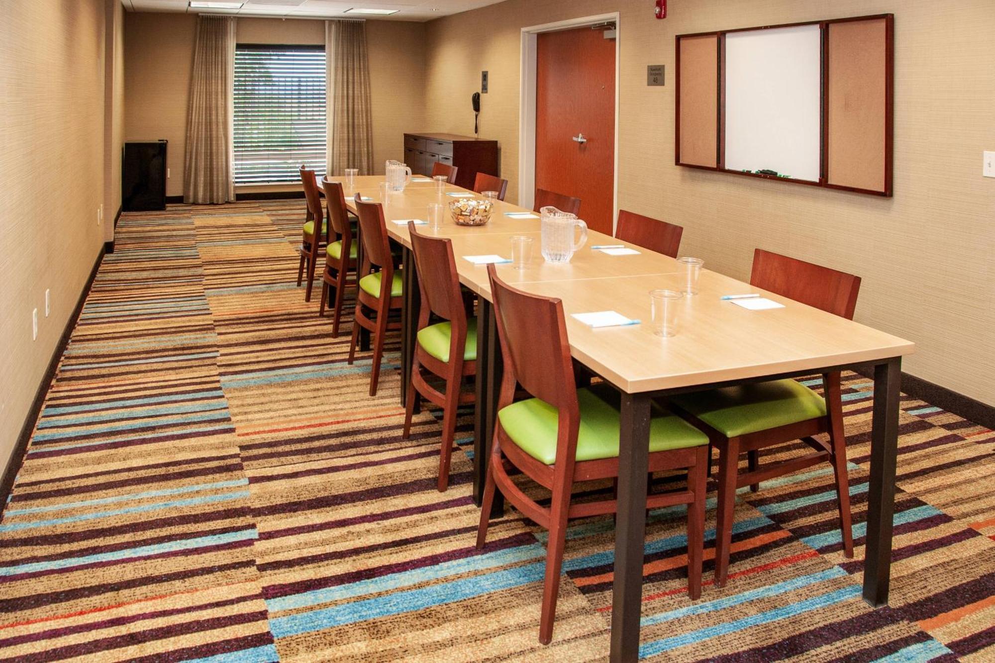 Fairfield And By Marriott North Air Force Academy Hotel 3*