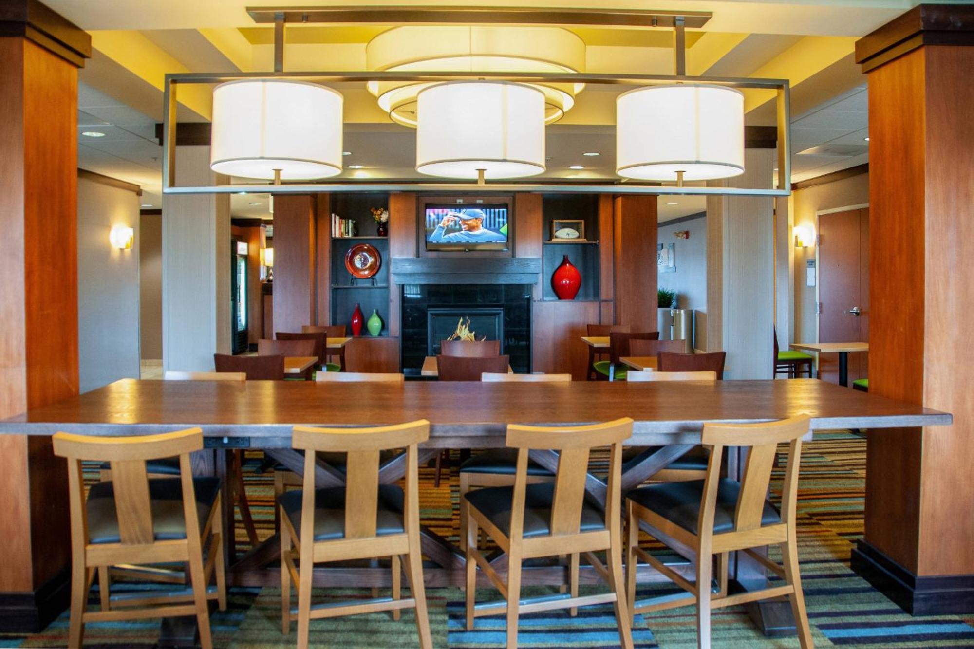 Hotel Fairfield And By Marriott North Air Force Academy Colorado Springs