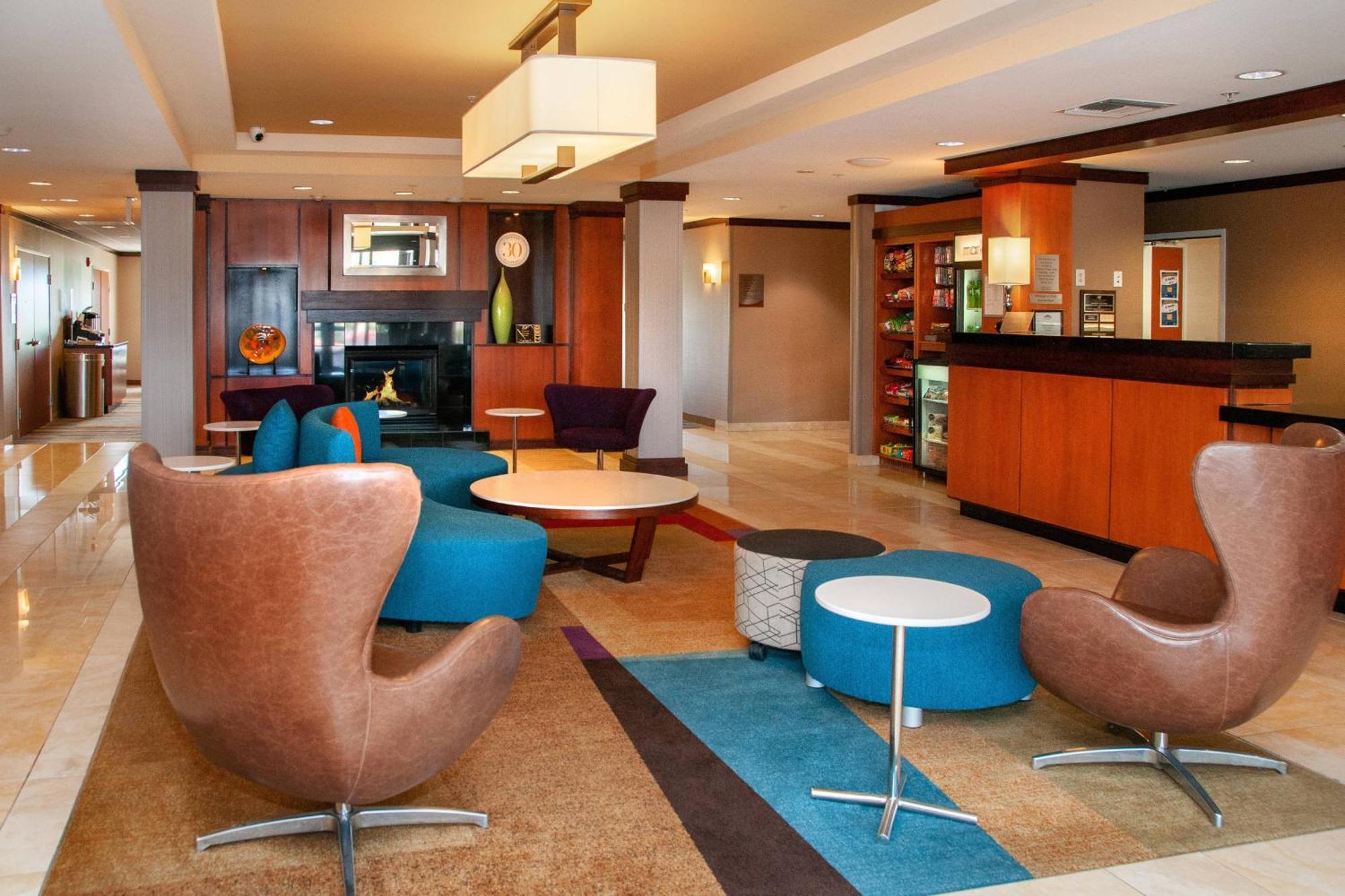 Hotel Fairfield And By Marriott Colorado Springs North Air Force Academy Gleneagle