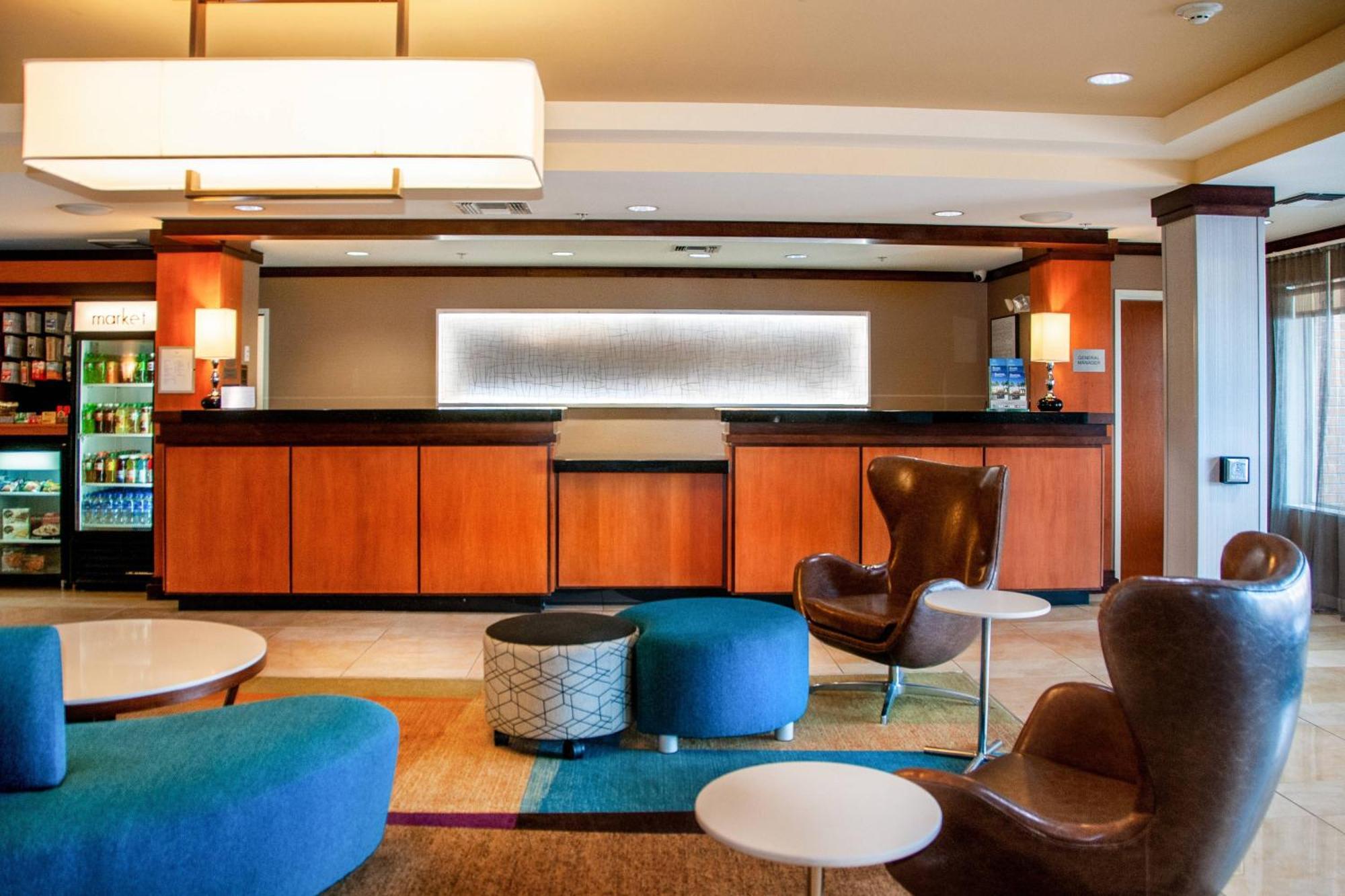Hotel Fairfield And By Marriott North Air Force Academy Gleneagle